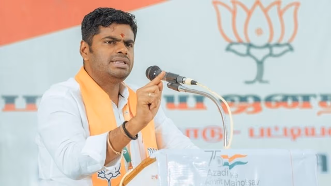 கூட்டணியில் இருந்து போறவங்க போகட்டும்.. அதை பத்தி பேசி டைம் வேஸ்ட் பண்ண வேணாம்.. அண்ணாமலை.!