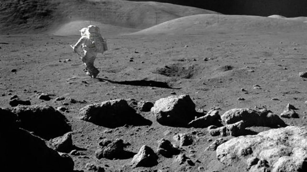 நிலவில் இன்டர்நெட் வசதி; நோக்கியா உதவியுடன் 'அதேனா லேண்டர்' ஏவிய நாசா நிலவில் இன்டர்நெட் வசதி; நோக்கியா உதவியுடன் 'அதேனா லேண்டர்' ஏவிய நாசா