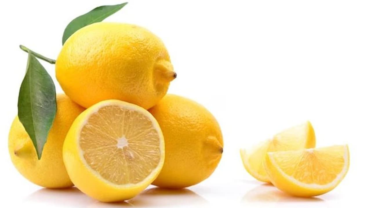 'ഒറ്റമൂലി ! മൂക്കിലൂടെ നാരങ്ങാനീര് ഒഴിച്ചാല് സൈനസൈറ്റിസ് മാറും'; ഈ പൊടിക്കൈ പരീക്ഷിക്കരുത്, സത്യം ഇതാണ്.... 'ഒറ്റമൂലി ! മൂക്കിലൂടെ നാരങ്ങാനീര് ഒഴിച്ചാല് സൈനസൈറ്റിസ് മാറും'; ഈ പൊടിക്കൈ പരീക്ഷിക്കരുത്, സത്യം ഇതാണ്....