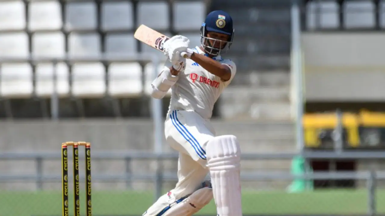 ఒకే సెషన్‌లో 4 వికెట్లు కోల్పోయిన టీమిండియా... రోహిత్ శర్మ సెంచరీ మిస్! విండీస్ సూపర్ కమ్‌బ్యాక్..