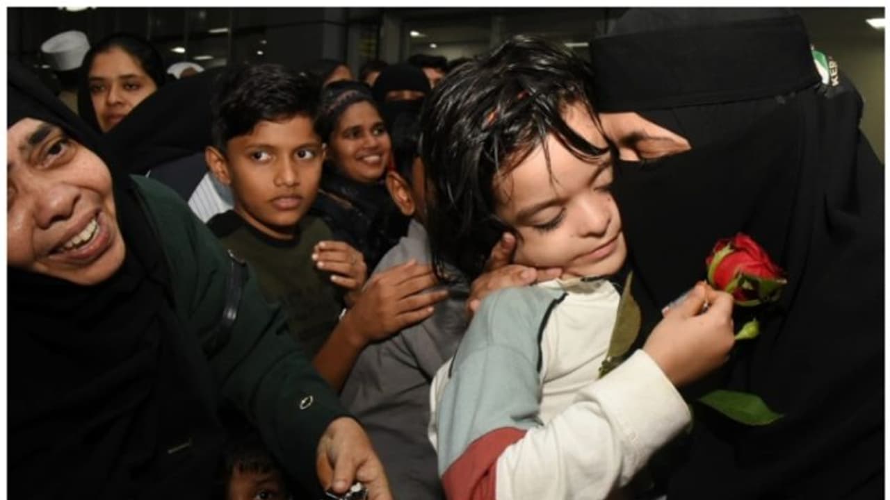 ഹജ്ജ് തീർത്ഥാടനം പൂര്‍ത്തിയാക്കി കേരളത്തില്‍ നിന്നുള്ള ഹാജിമാരുടെ ആദ്യ സംഘം മടങ്ങിയെത്തി