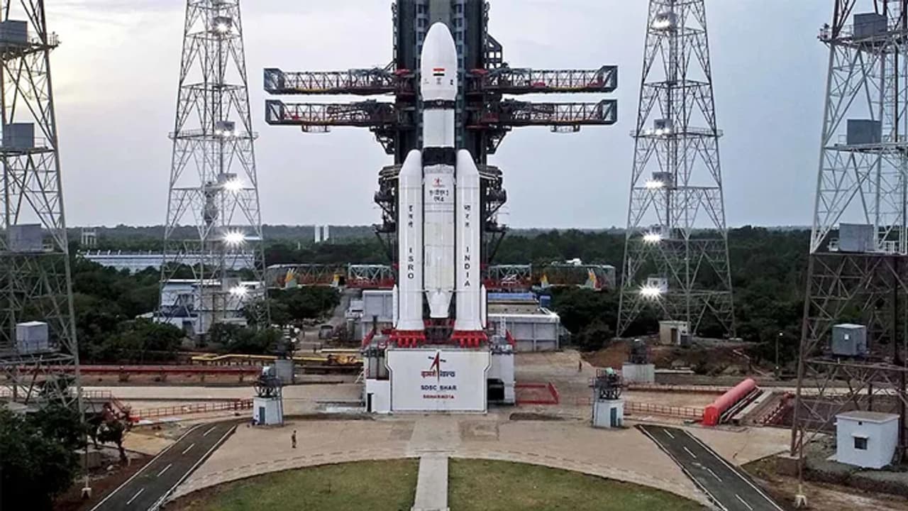 Chandrayaan 3: చంద్రయాన్ 3లో చేయ్యేసిన హైదరాబాద్ సంస్థ.. పాతికేళ్లుగా ఇస్రోకు చేదోడుగా..!!
