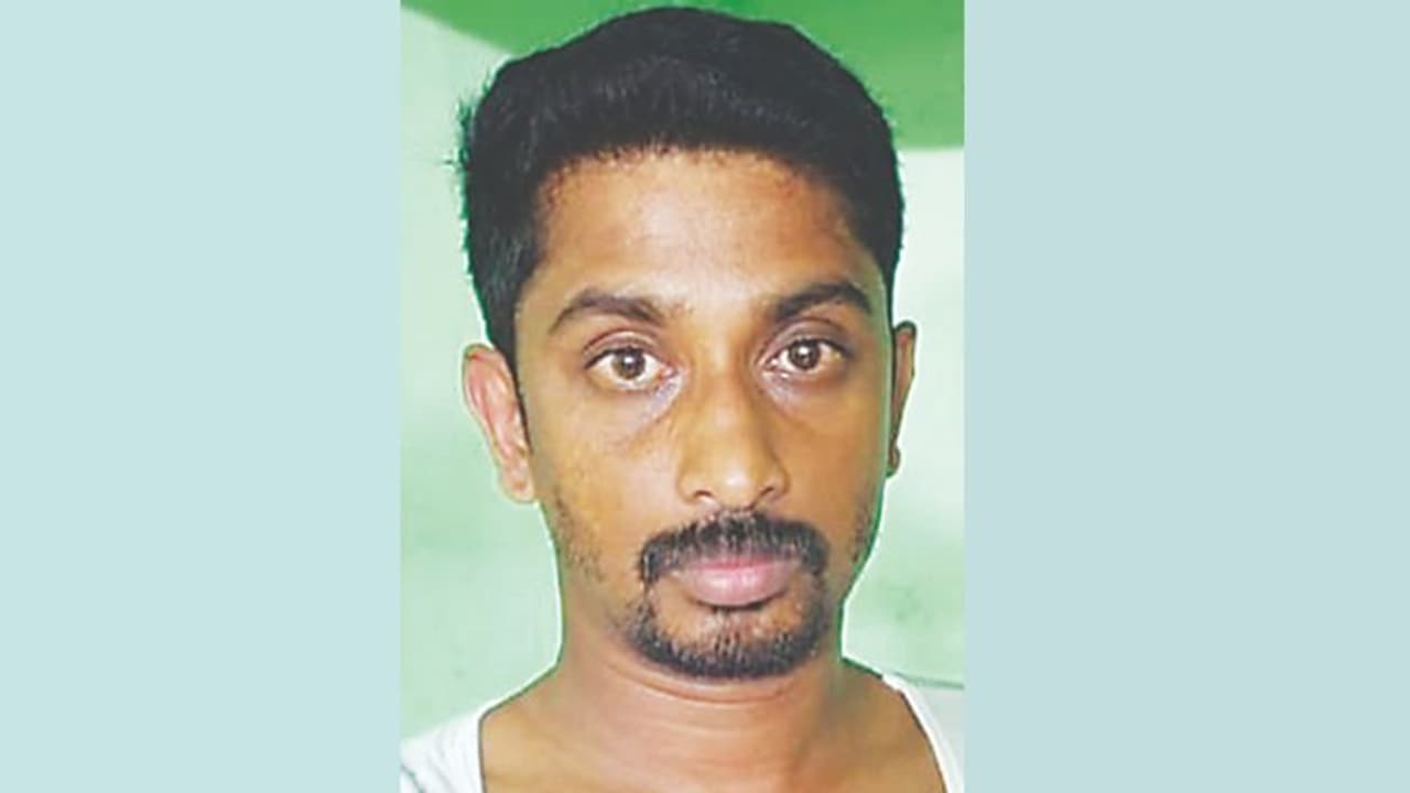  'ചാക്കിന് 50 രൂപ കുറച്ച് സിമന്റ്!, 100 ചാക്കിന്റെ ലോഡ് ഉടനെത്തും, പണം ഗൂഗിൾ പേയിൽ മതി'; 32000 തട്ടി, അറസ്റ്റ്