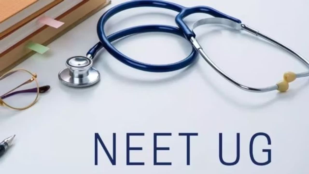 നീറ്റ് യുജി കൗൺസിലിംഗ് മാറ്റിവെച്ചു, പുതിയ തീയതി കോടതിയുടെ തീരുമാനം അനുസരിച്ച്; രൂക്ഷ വിമർശനവുമായി കോൺഗ്രസ് നീറ്റ് യുജി കൗൺസിലിംഗ് മാറ്റിവെച്ചു, പുതിയ തീയതി കോടതിയുടെ തീരുമാനം അനുസരിച്ച്; രൂക്ഷ വിമർശനവുമായി കോൺഗ്രസ്