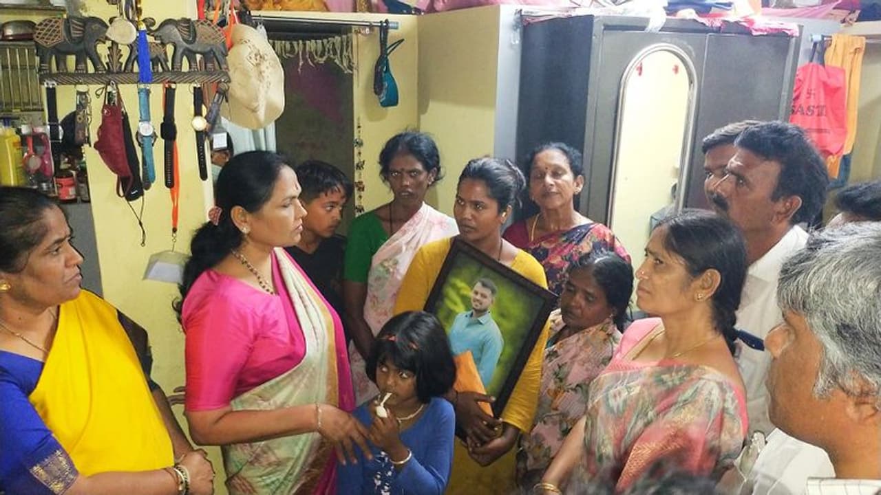 ವೇಣುಗೋಪಾಲ್ ಸಾವು ಯುವ ಬ್ರಿಗೇಡ್ಗೆ ದೊಡ್ಡ ನಷ್ಟ: ಶೋಭಾ ಕರಂದ್ಲಾಜೆ ವೇಣುಗೋಪಾಲ್ ಸಾವು ಯುವ ಬ್ರಿಗೇಡ್ಗೆ ದೊಡ್ಡ ನಷ್ಟ: ಶೋಭಾ ಕರಂದ್ಲಾಜೆ