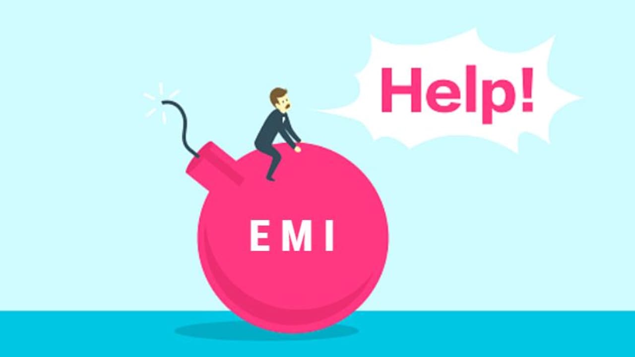 ലോൺ തിരിച്ചടവ് ഇഎംഐ ആയാണോ? വായ്പായെടുക്കും മുൻപ് നിർബന്ധമായും അറിഞ്ഞിരിക്കേണ്ട 7 കാര്യങ്ങളിതാ ലോൺ തിരിച്ചടവ് ഇഎംഐ ആയാണോ? വായ്പായെടുക്കും മുൻപ് നിർബന്ധമായും അറിഞ്ഞിരിക്കേണ്ട 7 കാര്യങ്ങളിതാ