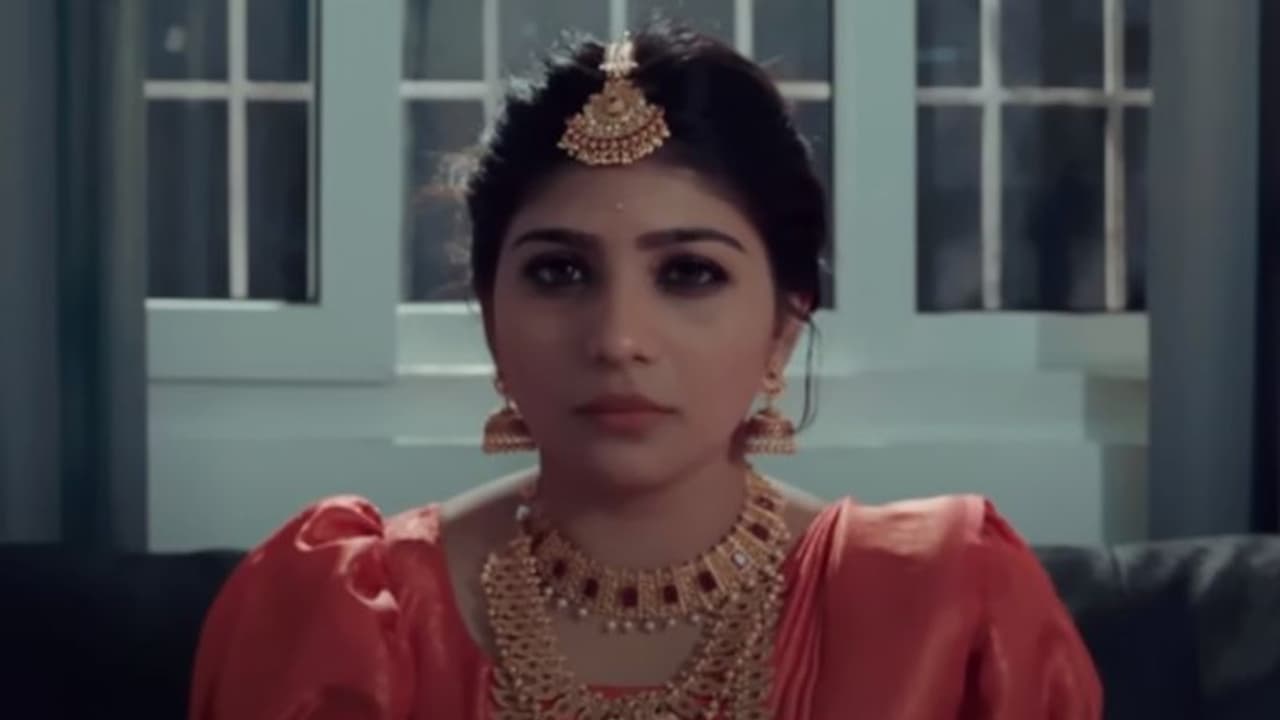 'വീട്ടുകാർ എനിക്കിട്ടിരിക്കുന്ന വില 100 പവനും 5 ലക്ഷം രൂപയും കാറും'; ശ്രദ്ധനേടി 'ഐഡൻ്റിറ്റി'