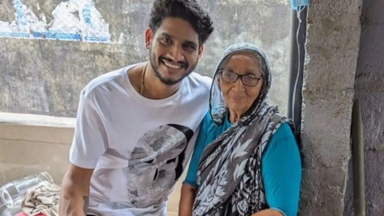 'പഴയൊരു കേസിൻ്റെ ജാമ്യം എടുത്തിറങ്ങിയപ്പോൾ നല്ല വിശപ്പ്, മനസിൽ ഉമ്മയുടെ മുഖം, പിന്നെ..'; അഖിൽ മാരാർ 'പഴയൊരു കേസിൻ്റെ ജാമ്യം എടുത്തിറങ്ങിയപ്പോൾ നല്ല വിശപ്പ്, മനസിൽ ഉമ്മയുടെ മുഖം, പിന്നെ..'; അഖിൽ മാരാർ