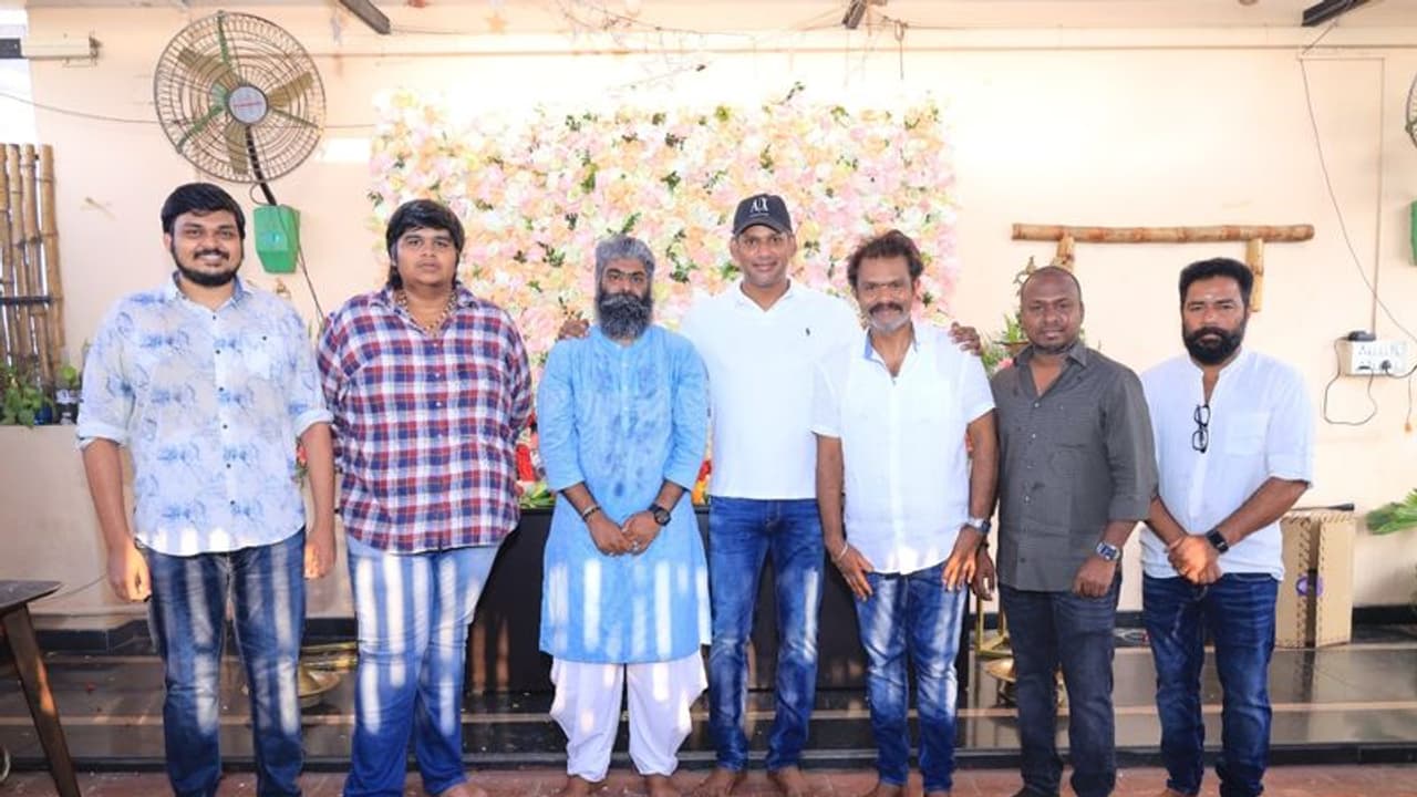 9 வருடங்களுக்கு பின் நடிகர் விஷால் மற்றும் இயக்குநர் ஹரி இணையும் புதிய திரைப்படத்தின் படப்பிடிப்பு துவங்கியது! 9 வருடங்களுக்கு பின் நடிகர் விஷால் மற்றும் இயக்குநர் ஹரி இணையும் புதிய திரைப்படத்தின் படப்பிடிப்பு துவங்கியது!