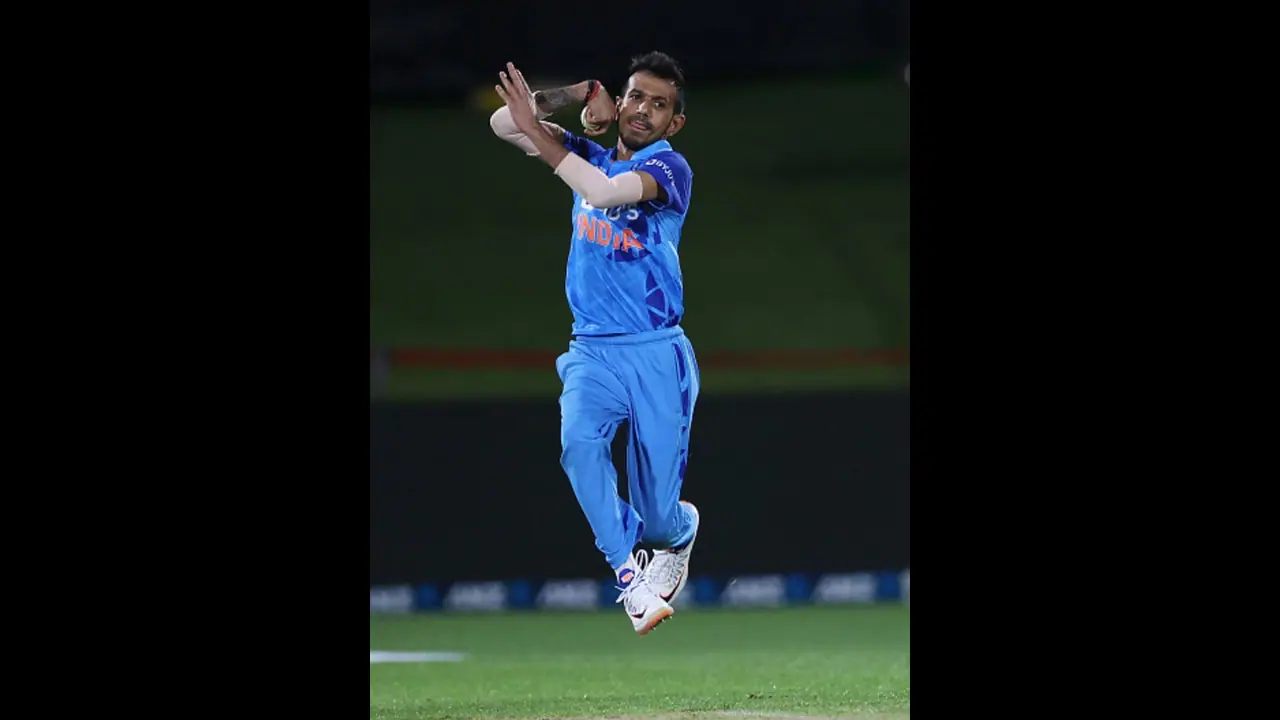 யுஸ்வேந்திர சஹாலை விட இந்தியா அக்ஷர் படேலைத் தேர்ந்தெடுத்தது அவரது பேட்டிங்கால்தான்: சவுரவ் கங்குலி! யுஸ்வேந்திர சஹாலை விட இந்தியா அக்ஷர் படேலைத் தேர்ந்தெடுத்தது அவரது பேட்டிங்கால்தான்: சவுரவ் கங்குலி!