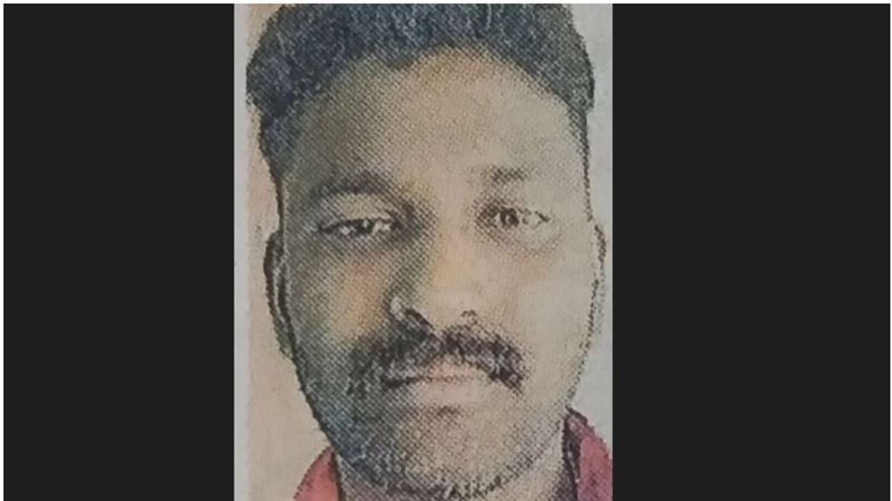 ക്രിക്കറ്റ് കളിക്കിടെ പന്ത് ദേഹത്ത് കൊണ്ടതിൽ തർക്കം, ബാറ്റുകൊണ്ട് അടിയേറ്റ യുവാവ് മരിച്ചു; സംഭവം ഇടുക്കിയിൽ ക്രിക്കറ്റ് കളിക്കിടെ പന്ത് ദേഹത്ത് കൊണ്ടതിൽ തർക്കം, ബാറ്റുകൊണ്ട് അടിയേറ്റ യുവാവ് മരിച്ചു; സംഭവം ഇടുക്കിയിൽ