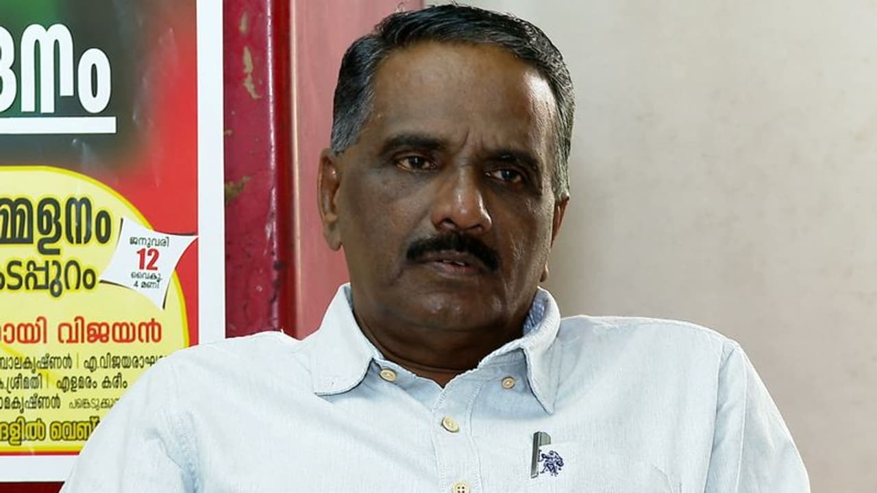 'പീഡന കേസിൽ പ്രതിസ്ഥാനത്ത് നിന്ന് നീക്കാൻ 25 ലക്ഷം, സഹായിച്ച പൊലീസുകാരന് ഭൂമിയും റിസോർട്ടും'