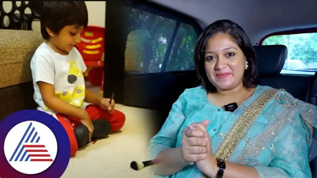 ಮೇಘನಾ ರಾಜ್ ಮೇಕಪ್ ಬ್ರಶ್ನ ಎಸ್ಕೇಪ್ ಮಾಡಿದ ಪುತ್ರ; ಕಾರಲ್ಲಿ ಮೇಕಪ್ ಮಾಡಿಕೊಂಡ ನಟಿ ವಿಡಿಯೋ ವೈರಲ್! ಮೇಘನಾ ರಾಜ್ ಮೇಕಪ್ ಬ್ರಶ್ನ ಎಸ್ಕೇಪ್ ಮಾಡಿದ ಪುತ್ರ; ಕಾರಲ್ಲಿ ಮೇಕಪ್ ಮಾಡಿಕೊಂಡ ನಟಿ ವಿಡಿಯೋ ವೈರಲ್!