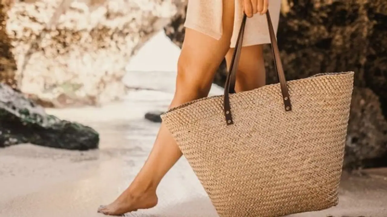 7 Tips for organising your handbag