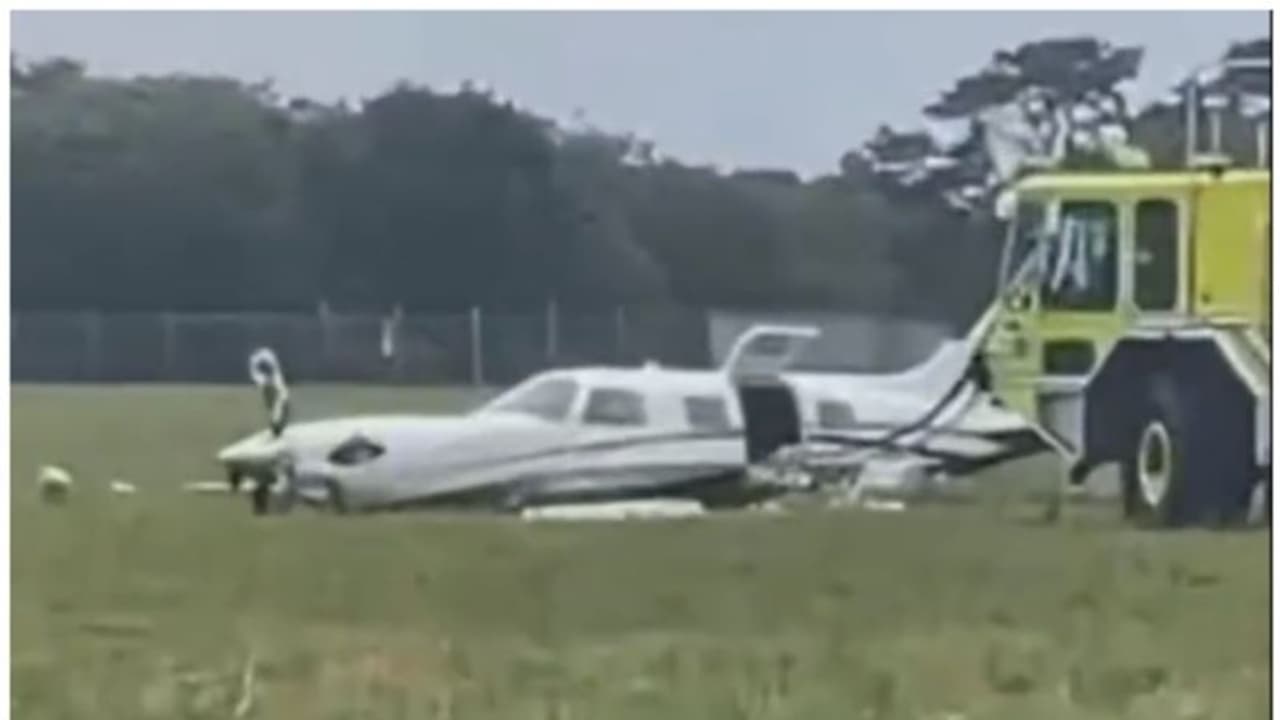 79 കാരനായ പൈലറ്റ് ബോധരഹിതനായി; വിമാനം സുരക്ഷിതമായി താഴെ ഇറക്കി യാത്രക്കാരി ! 