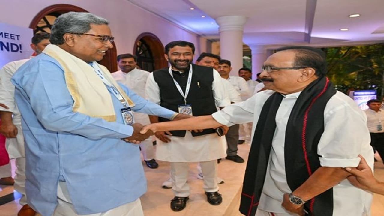 எதிர்க்கட்சிகளின் மெகா கூட்டணிக்கு பெயர் வைத்த வைகோ! எதிர்க்கட்சிகளின் மெகா கூட்டணிக்கு பெயர் வைத்த வைகோ!