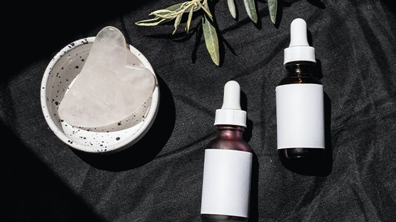 Hyaluronic to Salicylic Acid: Moisturising serums for better skincare Hyaluronic to Salicylic Acid: Moisturising serums for better skincare