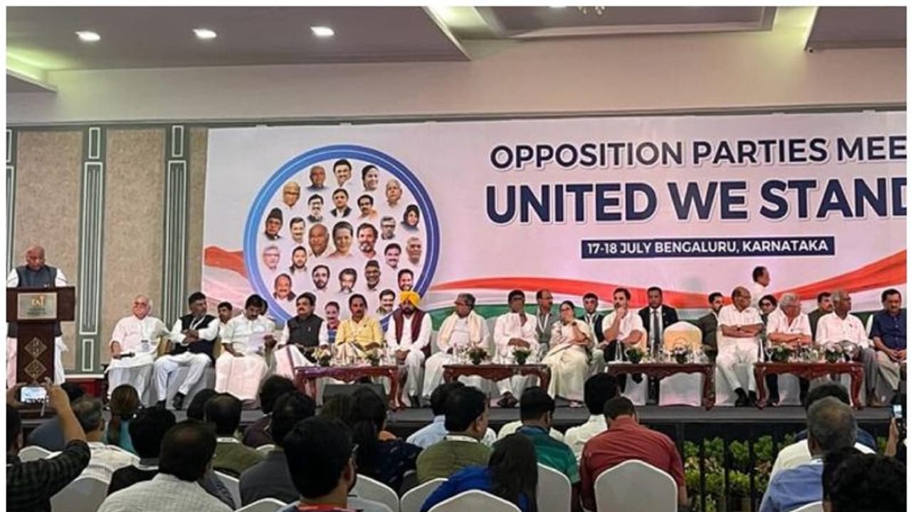 സർക്കാരിനെതിരെ അവിശ്വാസത്തിന് നീക്കവുമായി ‘ഇന്ത്യ’; പ്രതിപക്ഷ സഖ്യത്തിലെ പാർട്ടികൾ കോൺഗ്രസിനോട് യോജിച്ചു