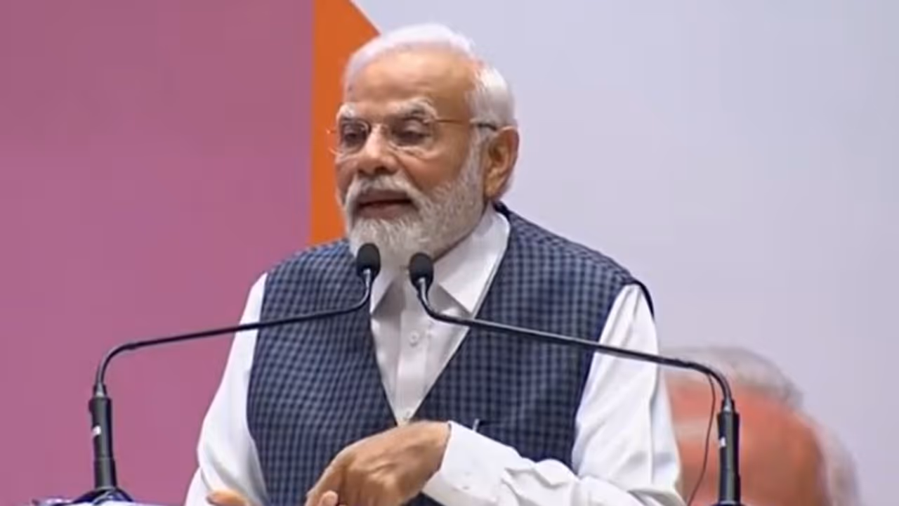 PM Modi attacks 'directionless' Opposition front, says 'Indian Mujahideen's name also has INDIA'