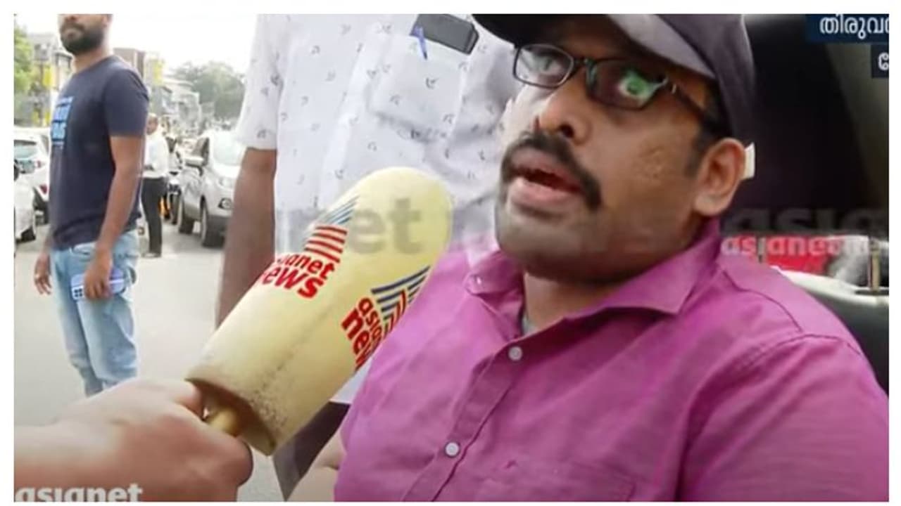 'എല്ലാ മീറ്റിങ്ങും മാറ്റി വെച്ച് അദ്ദേഹം എന്നെ കേട്ടു; തലസ്ഥാനത്ത് വഴിയരികിൽ വീൽച്ചെയറിലിരുന്ന് മോനു വിതുമ്പി