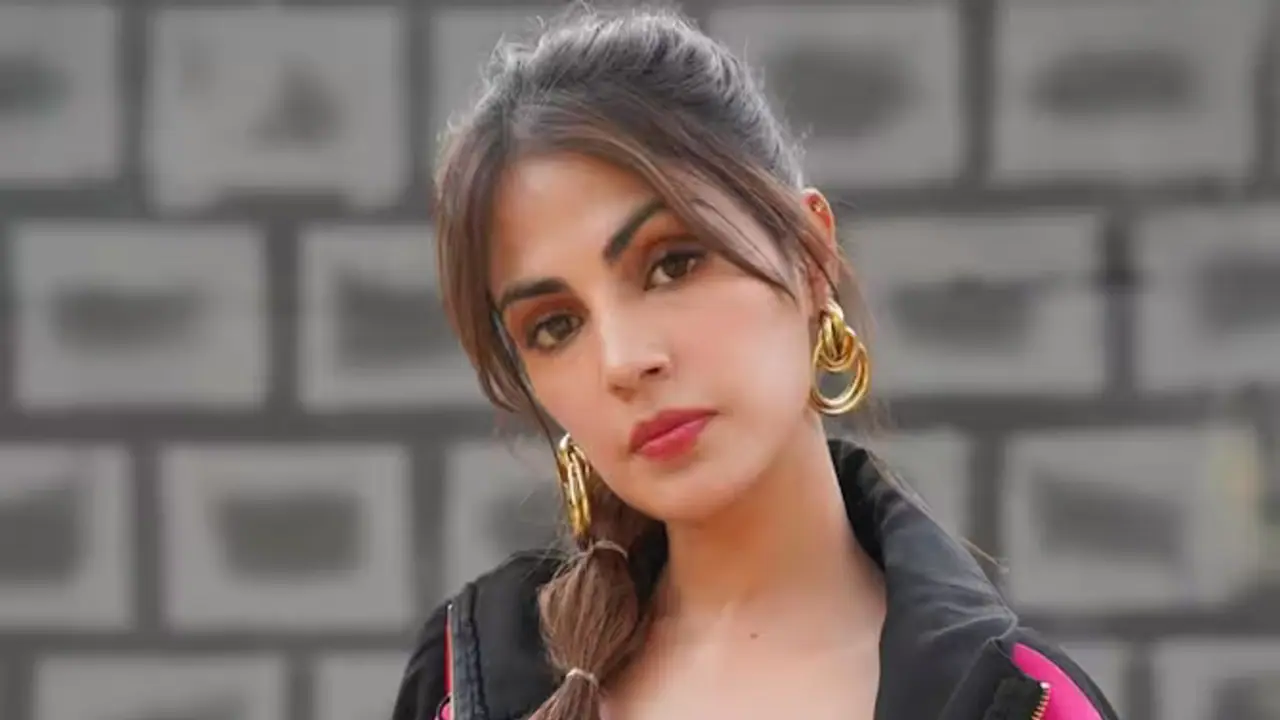 Is Rhea Chakraborty dating Nikhil Kamath? Here's what actress has to say Is Rhea Chakraborty dating Nikhil Kamath? Here's what actress has to say