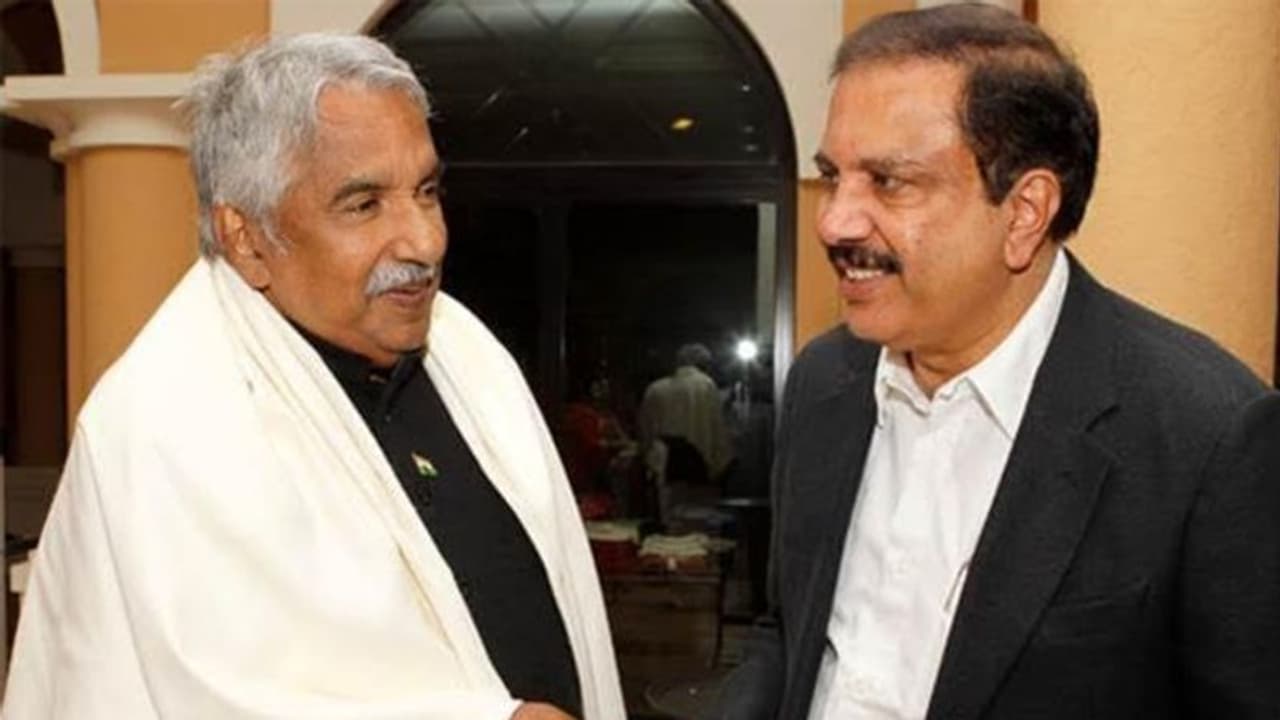 ഉമ്മൻ ചാണ്ടിയുടെ കാലത്ത് ആരോഗ്യ രംഗത്തുണ്ടായത് വലിയ വളർച്ച: ഡോ. ആസാദ് മൂപ്പൻ ഉമ്മൻ ചാണ്ടിയുടെ കാലത്ത് ആരോഗ്യ രംഗത്തുണ്ടായത് വലിയ വളർച്ച: ഡോ. ആസാദ് മൂപ്പൻ