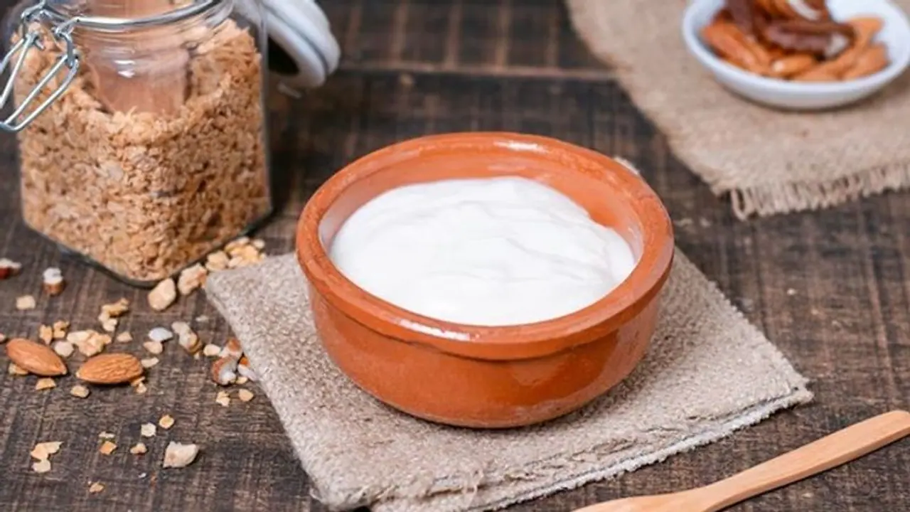Weight Loss: 5 incredible benefits of eating Curd