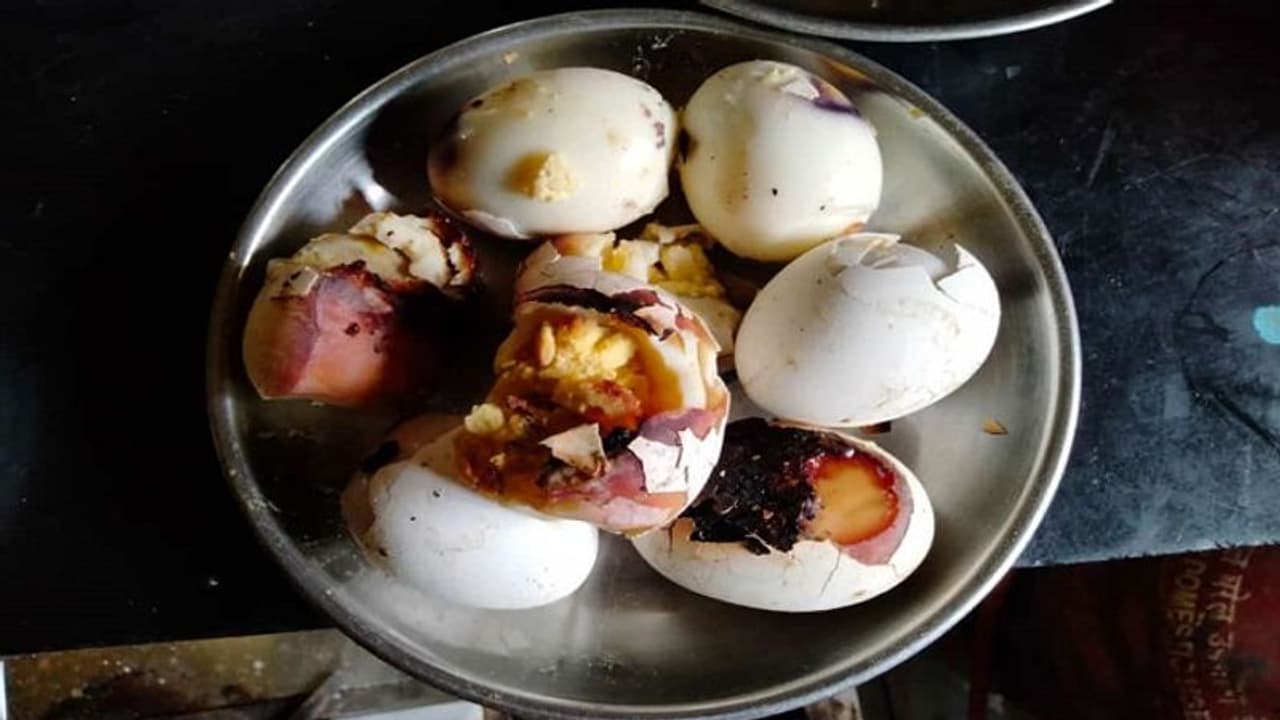 ಹಾವೇರಿ: ಕಳಪೆ ಮೊಟ್ಟೆಗೆ ಇನ್ನೂ ಬಿದ್ದಿಲ್ಲ ಬ್ರೇಕ್, ಅಂಗನವಾಡಿ ಕಳಪೆ ಮೊಟ್ಟೆ ಹಾವಳಿಗೆ ಜನ ಕಂಗಾಲು..! ಹಾವೇರಿ: ಕಳಪೆ ಮೊಟ್ಟೆಗೆ ಇನ್ನೂ ಬಿದ್ದಿಲ್ಲ ಬ್ರೇಕ್, ಅಂಗನವಾಡಿ ಕಳಪೆ ಮೊಟ್ಟೆ ಹಾವಳಿಗೆ ಜನ ಕಂಗಾಲು..!