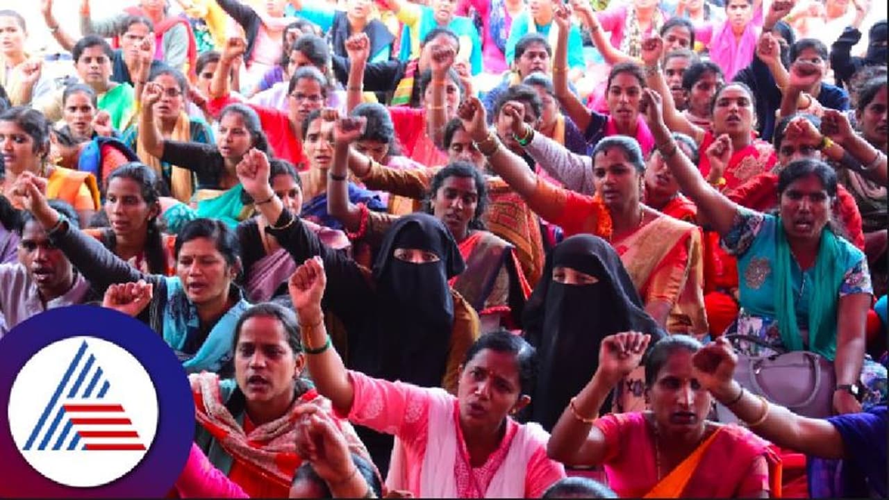 Freedom Park: ಸೇವಾ ಭದ್ರತೆ, ಕನಿಷ್ಠ ವೇತನಕ್ಕೆ ಅತಿಥಿ ಶಿಕ್ಷಕರ ಅನಿರ್ದಿಷ್ಟಾವಧಿ ಧರಣಿ 