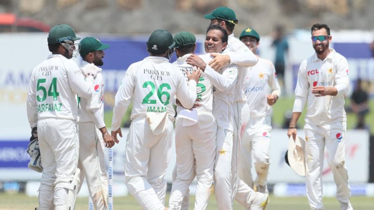ഇമാം ഉള് ഹഖ് രക്ഷകനായി, ആദ്യ ടെസ്റ്റില് ലങ്കയെ വീഴ്ത്തി പാക്കിസ്ഥാന് ഇമാം ഉള് ഹഖ് രക്ഷകനായി, ആദ്യ ടെസ്റ്റില് ലങ്കയെ വീഴ്ത്തി പാക്കിസ്ഥാന്