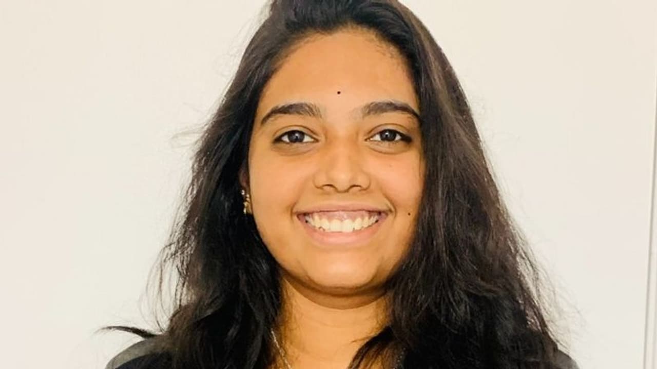  ಅಮೆರಿಕದಲ್ಲಿ ಭಾರತೀಯ ಮೂಲದ ವಿದ್ಯಾರ್ಥಿನಿಗೆ ಸಿಡಿಲು ಬಡಿದು ಮೆದುಳಿಗೆ ತೀವ್ರ ಹಾನಿ; ಸಾವು ಬದುಕಿನ ನಡುವೆ ಹೋರಾಟ