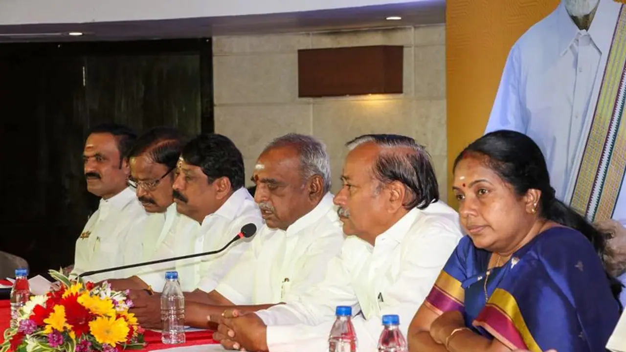 அண்ணாமலைக்கு பதிலாக தமிழக பாஜகவில் புதிய பொறுப்பு நிர்வாகிகள் அறிவிப்பு.! யார் யார் தெரியுமா.?