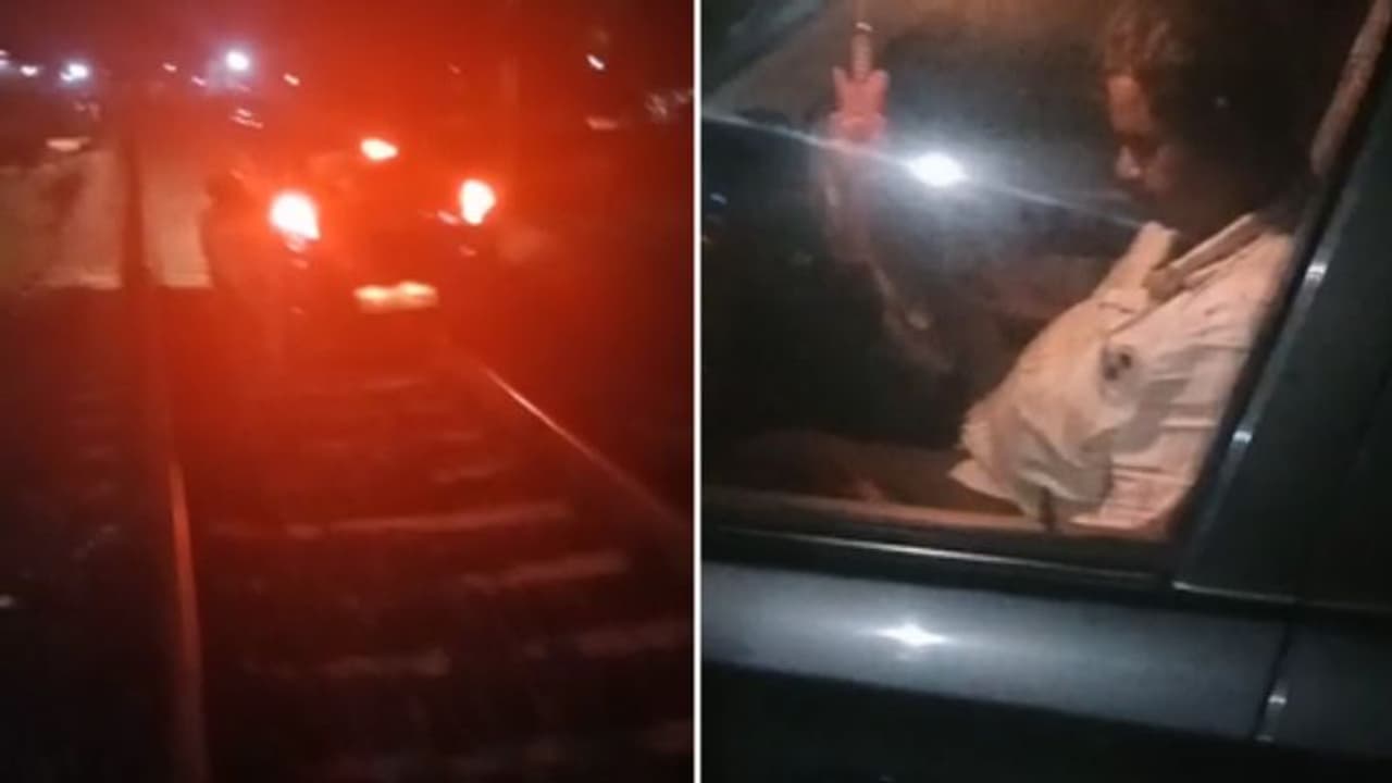 അടിച്ചു ഫിറ്റായപ്പോൾ റെയിൽപാളം 'റോഡായി', ട്രാക്കിലേക്ക് കാർ ഓടിച്ചുകയറ്റി യുവാവ്; സംഭവം കണ്ണൂരിൽ 