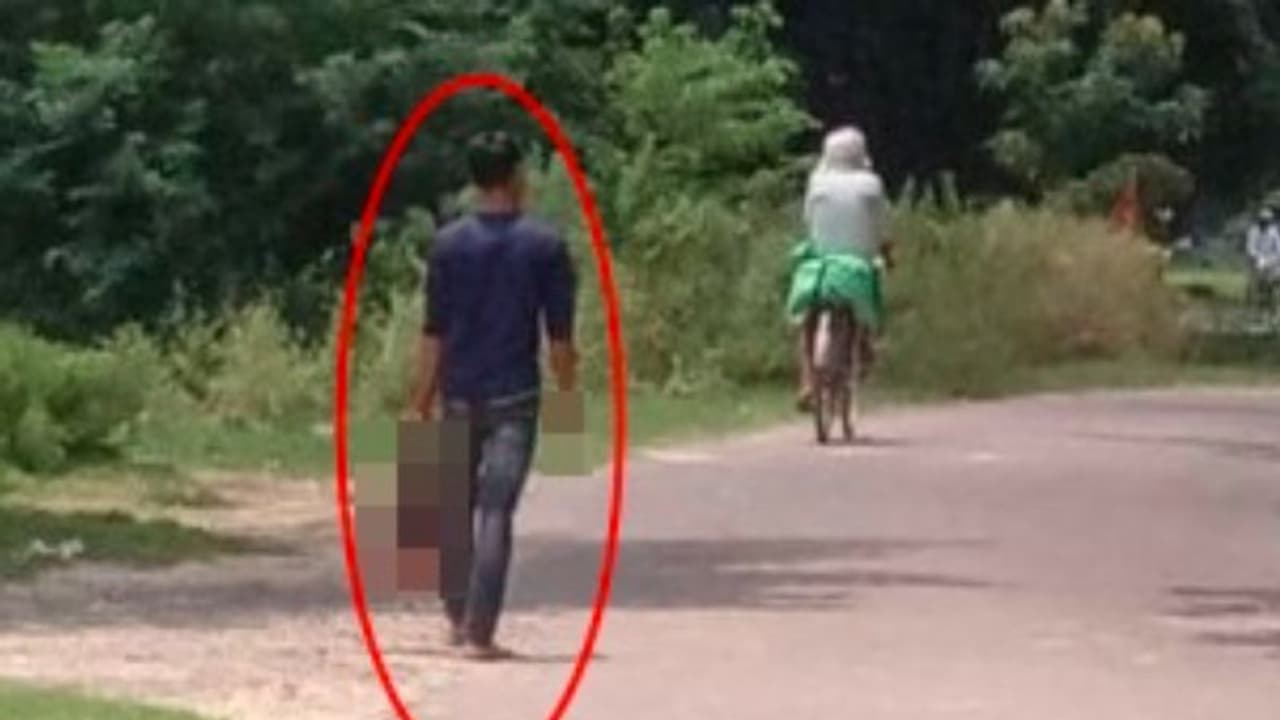 ಲವ್‌ ಅಫೇರ್‌ಗೆ ತಂಗಿಯ ಶಿರಚ್ಛೇದ, ರುಂಡ ಹಿಡಿದು ಗ್ರಾಮದಲ್ಲಿ 800 ಮೀಟರ್‌ ತಿರುಗಾಡಿದ ಅಣ್ಣ!