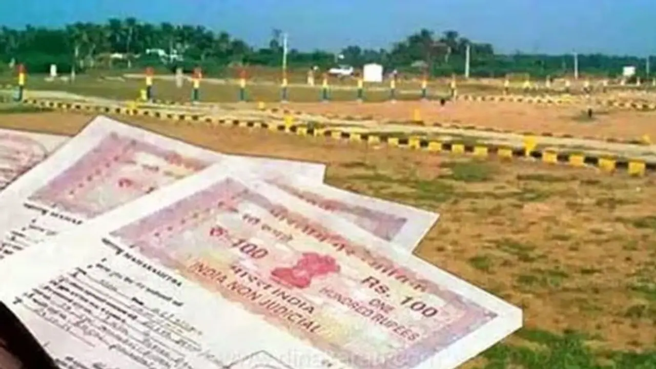 హైదరాబాద్లో దూసుకెళ్తున్న రియల్ ఎస్టేట్.. ఒక్క సెప్టెంబర్లో 30 శాతం పెరిగిన రిజిస్ట్రేషన్లు హైదరాబాద్లో దూసుకెళ్తున్న రియల్ ఎస్టేట్.. ఒక్క సెప్టెంబర్లో 30 శాతం పెరిగిన రిజిస్ట్రేషన్లు