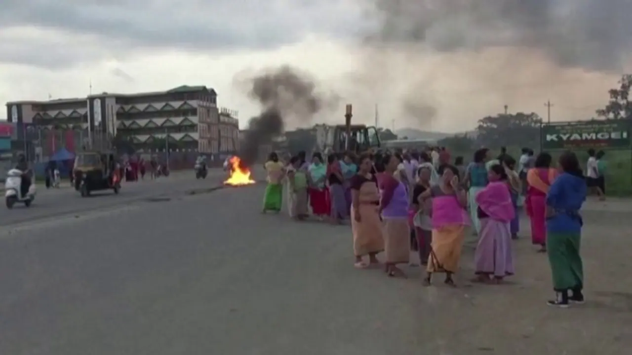 ಮಣಿಪುರ ಸಂಘರ್ಷದಿಂದ 14000 ವಿದ್ಯಾರ್ಥಿಗಳ ಸ್ಥಳಾಂತರ: ಕೇಂದ್ರ ಮಾಹಿತಿ