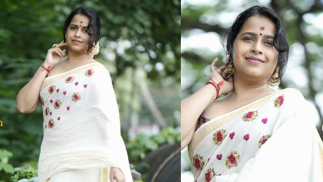 ഡിസൈനര് കസവില് പുതിയ ഫോട്ടോഷൂട്ട്; ചിത്രങ്ങള് പങ്കുവച്ച് സാധിക ഡിസൈനര് കസവില് പുതിയ ഫോട്ടോഷൂട്ട്; ചിത്രങ്ങള് പങ്കുവച്ച് സാധിക