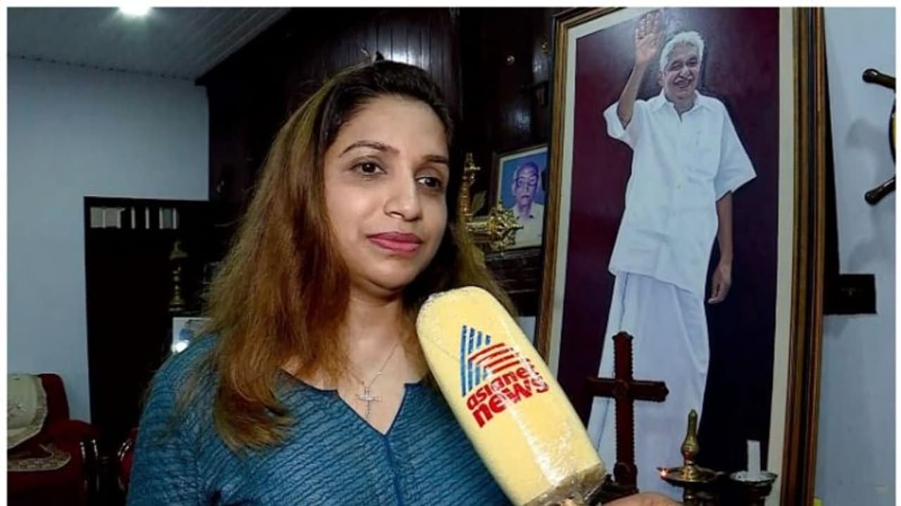 'സൈബർ പോരാളികൾ വ്യാജപ്രചാരണങ്ങൾ നടത്തുന്നു; പിതാവിന്റെ പേര് ഉപയോഗിച്ച് ഒരു നേട്ടവും ഉണ്ടാക്കിയിട്ടില്ല'