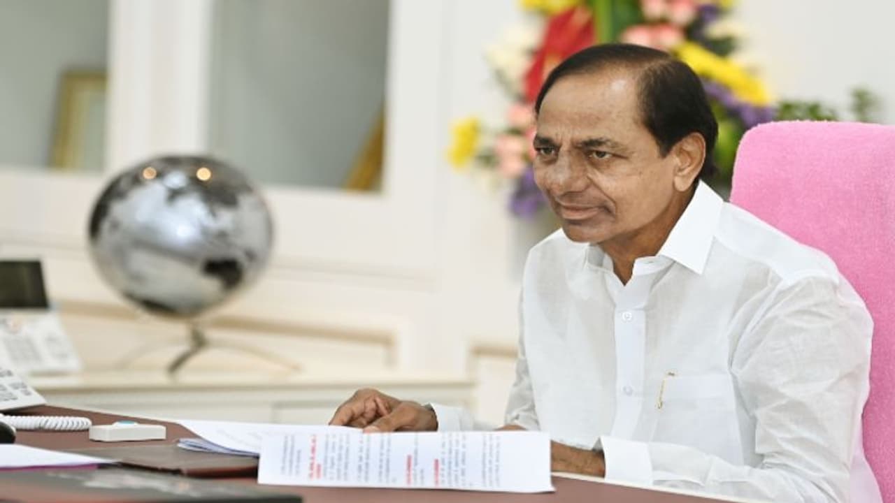  ఆ నాలుగు శాఖ‌ల్లో వీఆర్ఏల స‌ర్దుబాటు.. తెలంగాణ సర్కార్ నిర్ణయం!