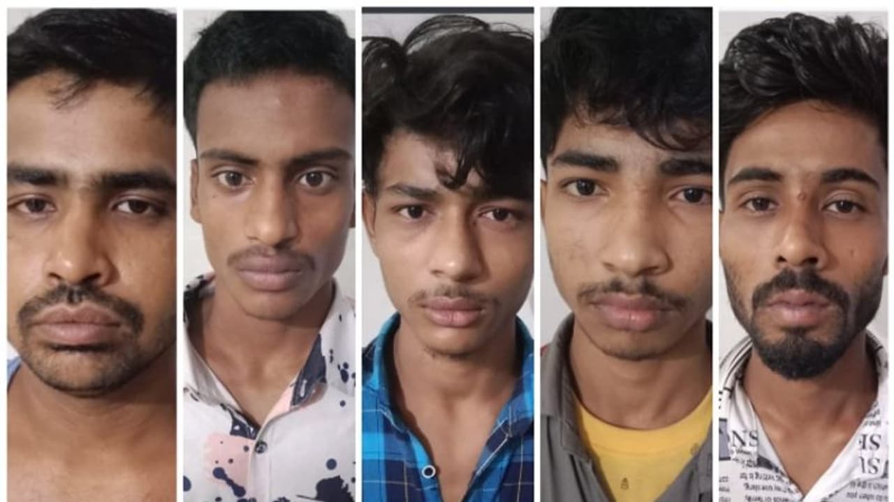 കൂലി കുറഞ്ഞ് പോയെന്ന് പറഞ്ഞ് ലോറി ഡ്രൈവറെ ആക്രമിച്ചു; അഞ്ച് ഇതര സംസ്ഥാന തൊഴിലാളികള് അറസ്റ്റില് കൂലി കുറഞ്ഞ് പോയെന്ന് പറഞ്ഞ് ലോറി ഡ്രൈവറെ ആക്രമിച്ചു; അഞ്ച് ഇതര സംസ്ഥാന തൊഴിലാളികള് അറസ്റ്റില്