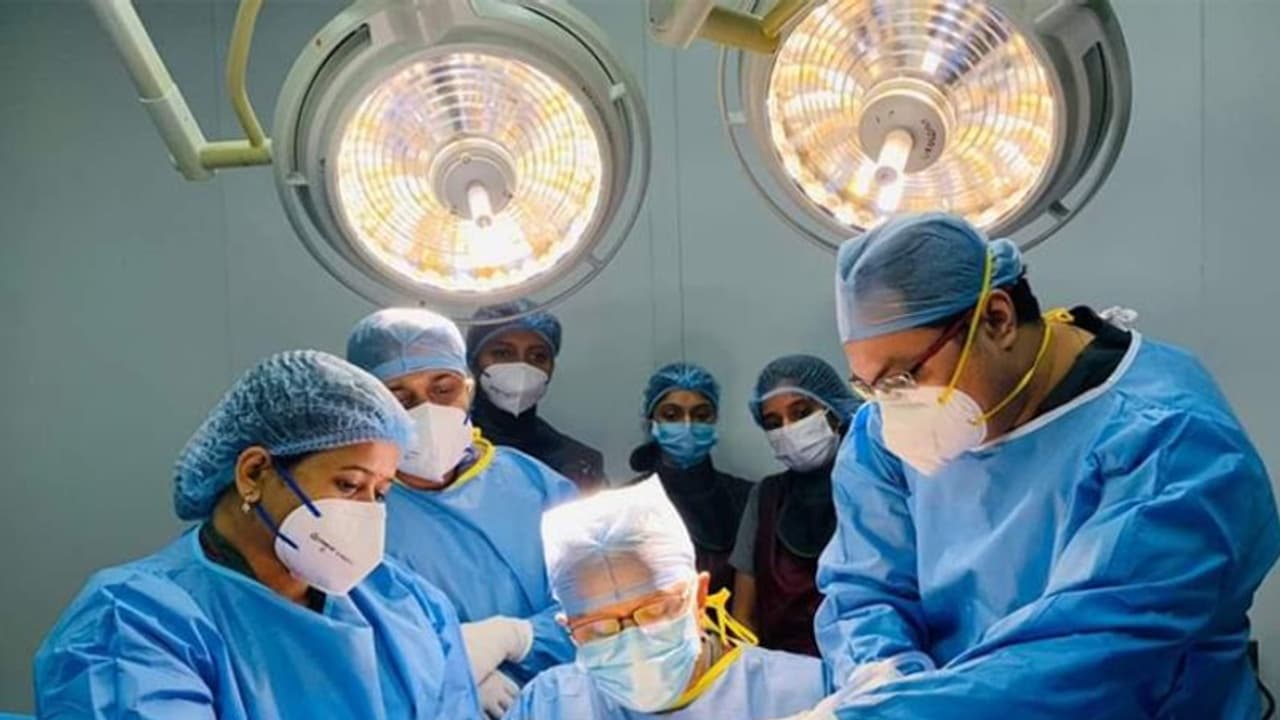 വീൽചെയറിൽ നിന്ന് മോചനം; നൂതന ശസ്ത്രക്രിയ നടത്തി ആസ്റ്റർ മെഡ്സിറ്റി വീൽചെയറിൽ നിന്ന് മോചനം; നൂതന ശസ്ത്രക്രിയ നടത്തി ആസ്റ്റർ മെഡ്സിറ്റി