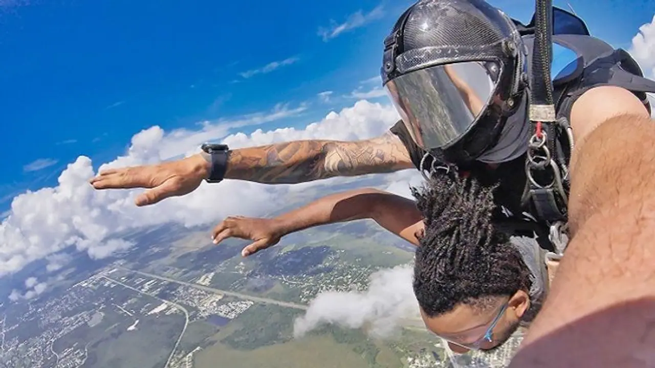 From Hawaii to Dubai, top skydiving destinations for adrenaline junkies