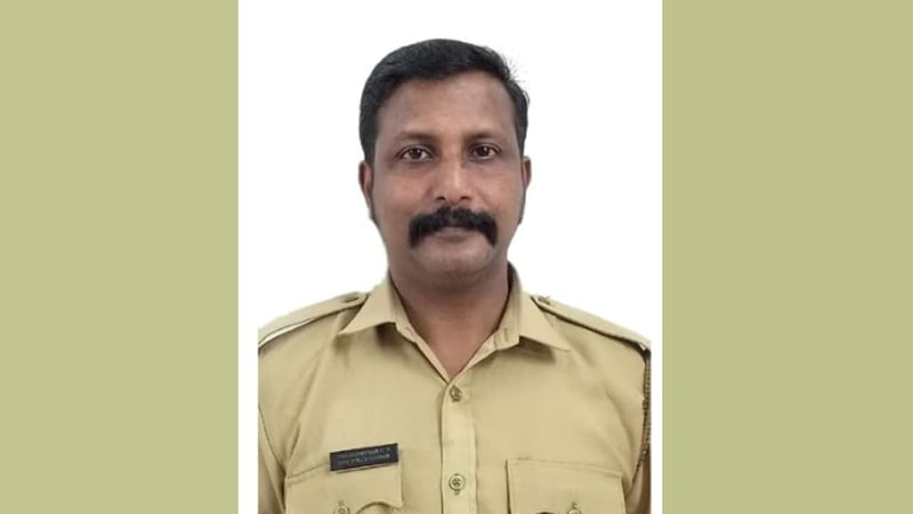 പാസ്പോർട്ട് വെരിഫിക്കേഷന് എത്തി, ലിസിയാമ്മയുടെ രക്ഷകനായി മടങ്ങി!