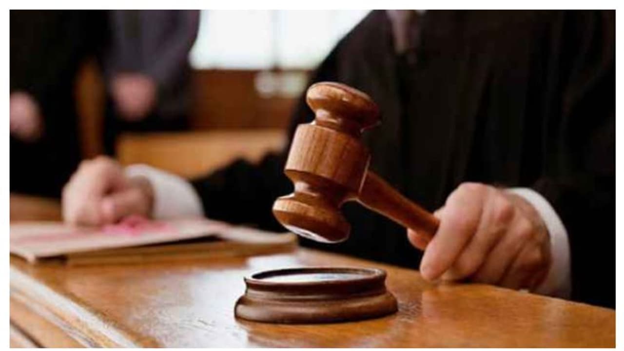 ഹൈക്കോടതി ജഡ്ജിമാർക്കെതിരെ വാട്സാപ്പിലൂടെ വധഭീഷണി; അന്വേഷണം