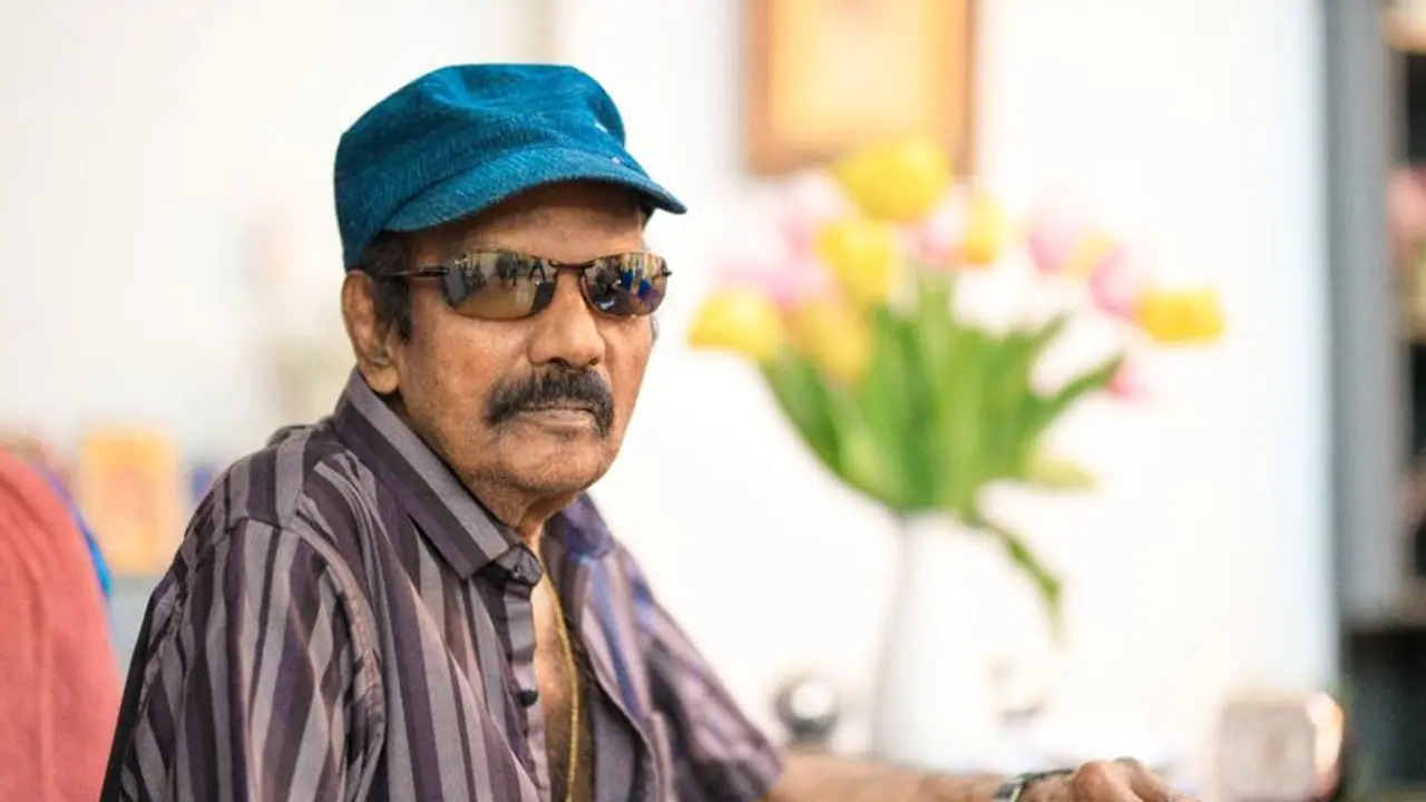 84 வயதில் 'ஒத்த ஓட்டு முத்தையா' படத்தில் ஹீரோவாக நடிக்கும் காமெடி கிங் கவுண்டமணி! 84 வயதில் 'ஒத்த ஓட்டு முத்தையா' படத்தில் ஹீரோவாக நடிக்கும் காமெடி கிங் கவுண்டமணி!