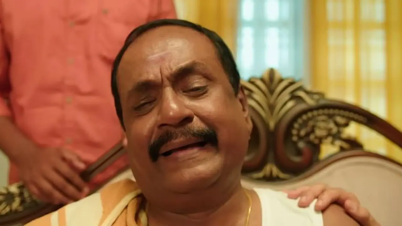 ‘அடிக்கடி நெஞ்சு வலிக்குது’ மாரிமுத்துவின் மரணத்தை முன்பே கணித்தாரா ஆதி குணசேகரன்? கலங்க வைக்கும் வீடியோ இதோ ‘அடிக்கடி நெஞ்சு வலிக்குது’ மாரிமுத்துவின் மரணத்தை முன்பே கணித்தாரா ஆதி குணசேகரன்? கலங்க வைக்கும் வீடியோ இதோ