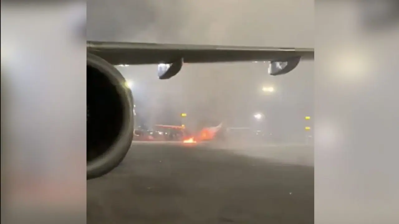 ఢిల్లీ విమానాశ్రయంలో గందరగోళం.. అకస్మాతుగా స్పైస్‌జెట్‌ విమానంలో ..