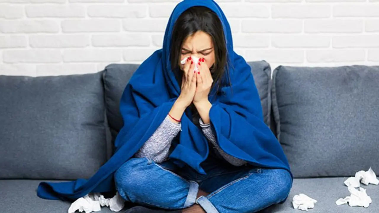  പനിയും ചുമയും തുമ്മലും; രോഗപ്രതിരോധശേഷി കൂട്ടാന്‍ പതിവായി കഴിക്കാം ഈ ഭക്ഷണങ്ങള്‍... 