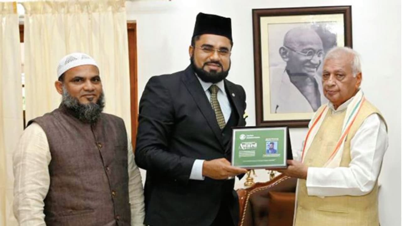 അൽ മുക്താദിർ ഗോൾഡ് & ഡയമണ്ട് ജ്വല്ലറി ഗ്രൂപ്പ് ചെയർമാന് പുരസ്കാരം അൽ മുക്താദിർ ഗോൾഡ് & ഡയമണ്ട് ജ്വല്ലറി ഗ്രൂപ്പ് ചെയർമാന് പുരസ്കാരം