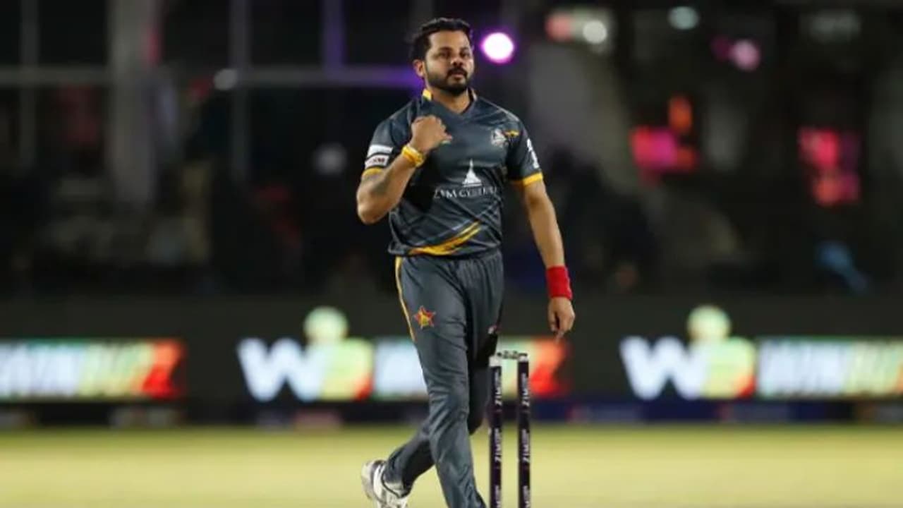 തിരിച്ചുവരവില് ആദ്യ പന്തില് തന്നെ വിക്കറ്റ് വീഴ്ത്തി ശ്രീശാന്ത്; സിം ആഫ്രോ ടി 10 ലീഗിൽ ഹറിക്കെയ്ന്സിന് ജയം തിരിച്ചുവരവില് ആദ്യ പന്തില് തന്നെ വിക്കറ്റ് വീഴ്ത്തി ശ്രീശാന്ത്; സിം ആഫ്രോ ടി 10 ലീഗിൽ ഹറിക്കെയ്ന്സിന് ജയം